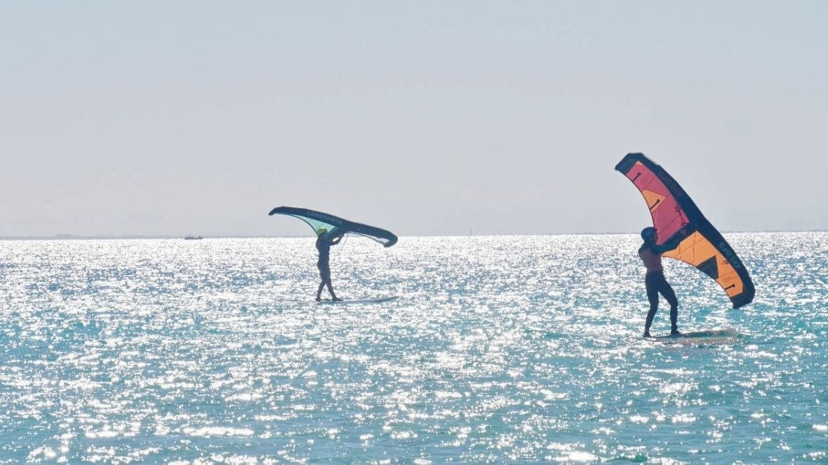 Das Revier Safaga - Soma Bay bietet optimale Bedingungen zum Wingfoilen Das Revier Safaga - Soma Bay bietet optimale Bedingungen zum Wingfoilen