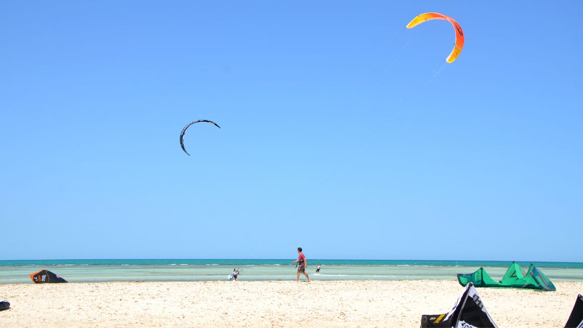 Djerba-Zarzis: Wunderbare Wasserfarben an der Kitesurf Station