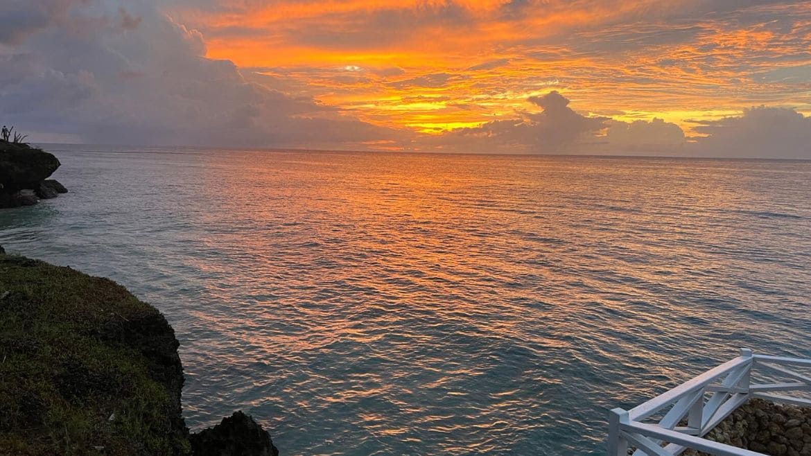 Tobago: Sonnenuntergang am Komforthotel 