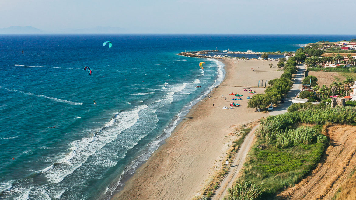 Rhodos-Fanes: Unsere Kitesurfstation liegt direkt am Strand