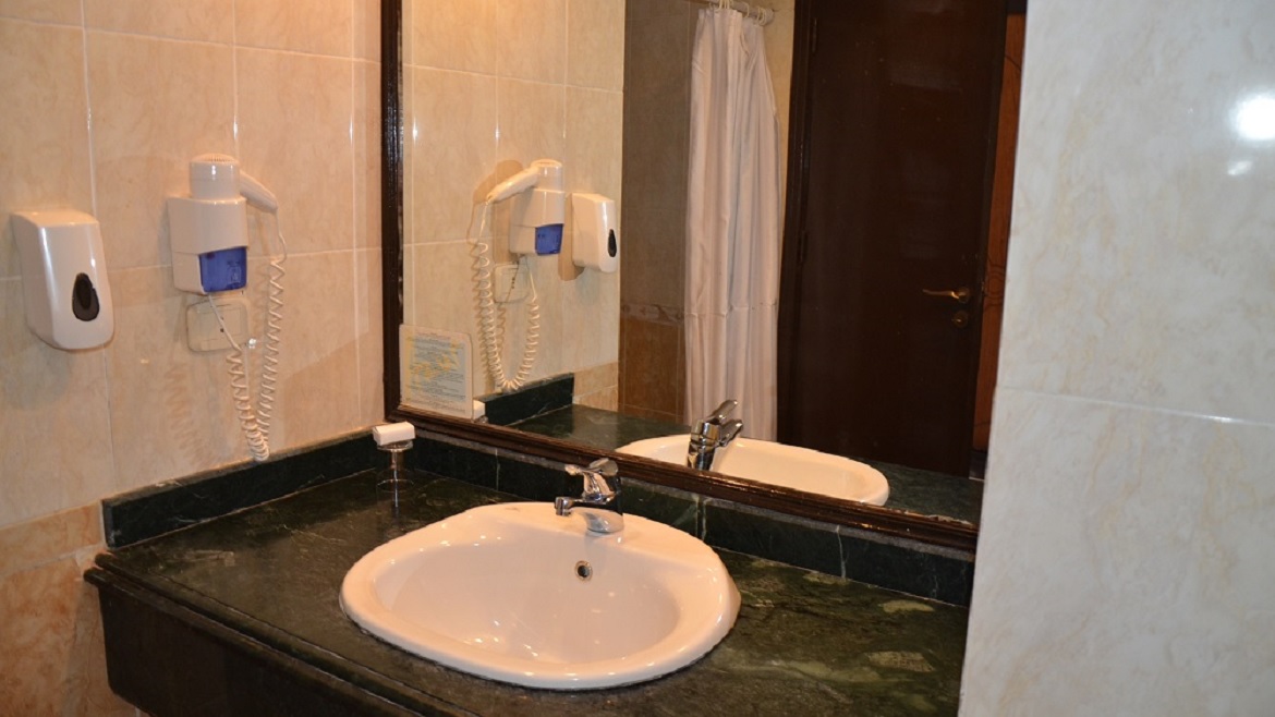 Hamata: Badezimmer im Komforthotel