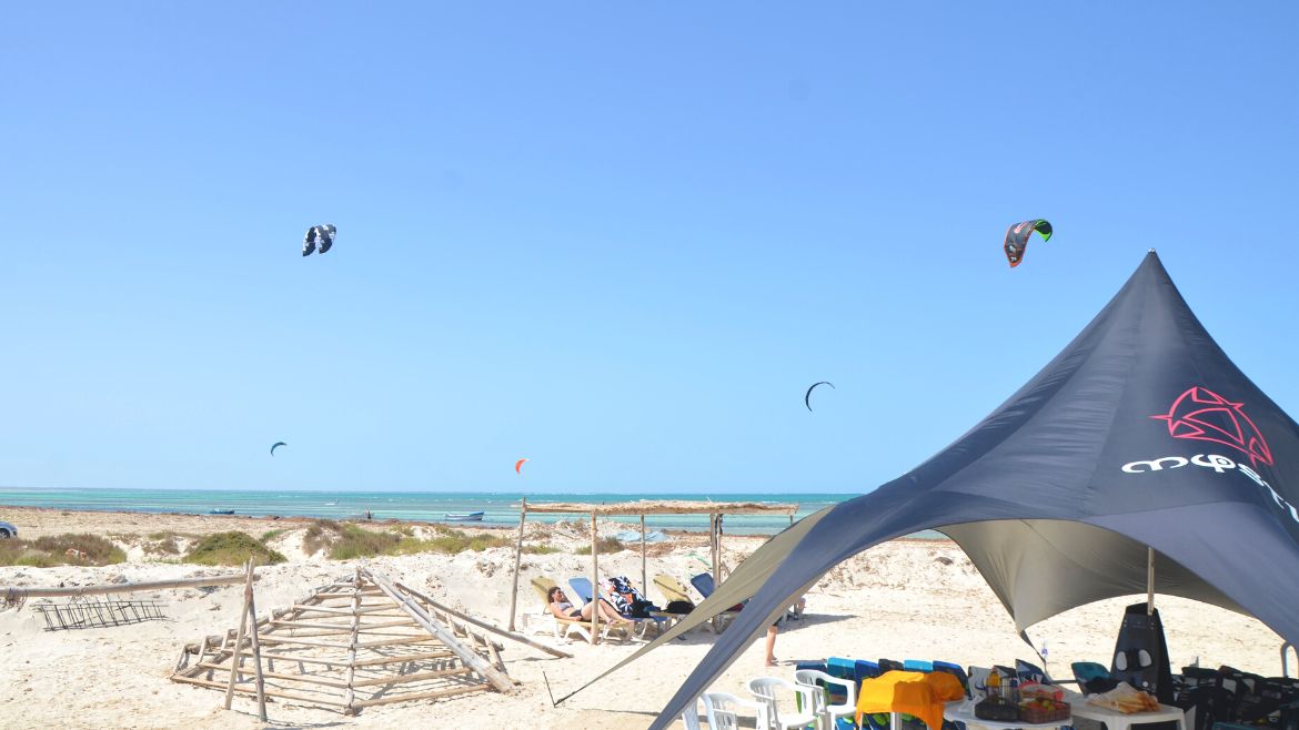 Djerba-Zarzis: Außenbereich der Kitesurf Station Djerba Zarzis