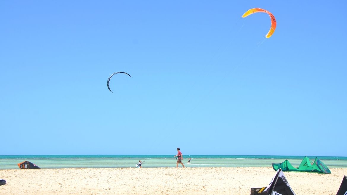 Djerba-Zarzis: Wasserfarben vor der Kitesurfstation