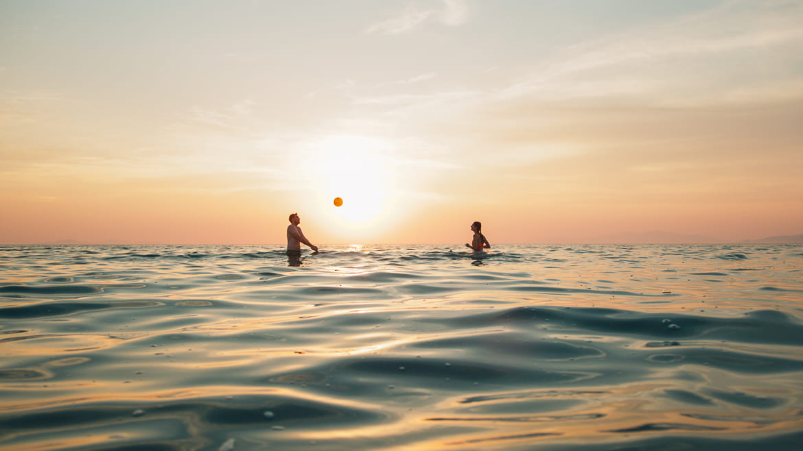 Rhodos Fanes: Den Sonnenuntergang noch am Abend im Wasser genießen