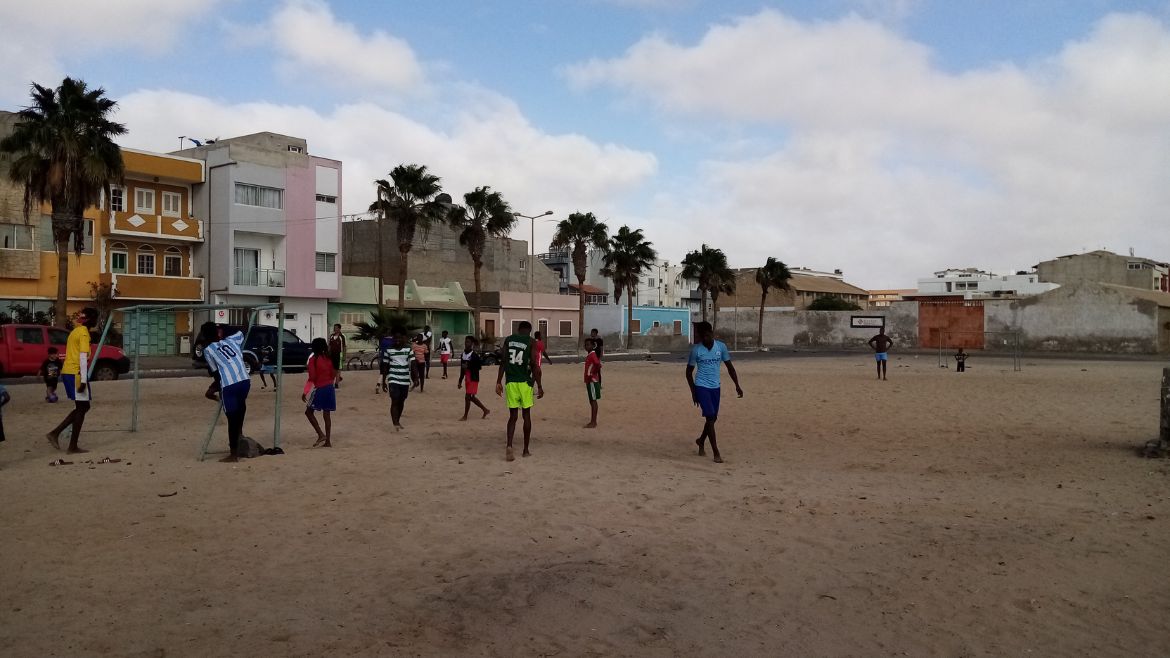 Boa Vista: Eine kleine Runde Fußball darf auch in Sal Rei nicht fehlen