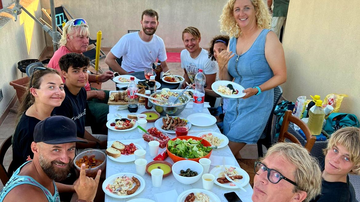 Marsala: Gemeinschaftsessen mit dem Team der Kite- und Windsurf Station