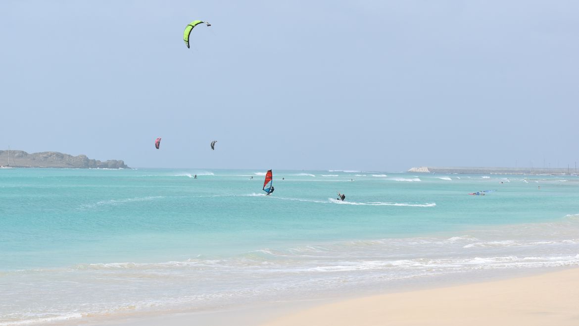 Boa Vista: Tolle Kulisse an der Kite- und Wing/Windsurf Station