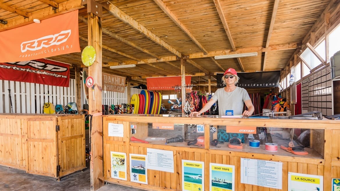 Dakhla: An der Station gibt es für jeden ein offenes Ohr bei Fragen Dakhla: An der Station gibt es für jeden ein offenes Ohr bei Fragen