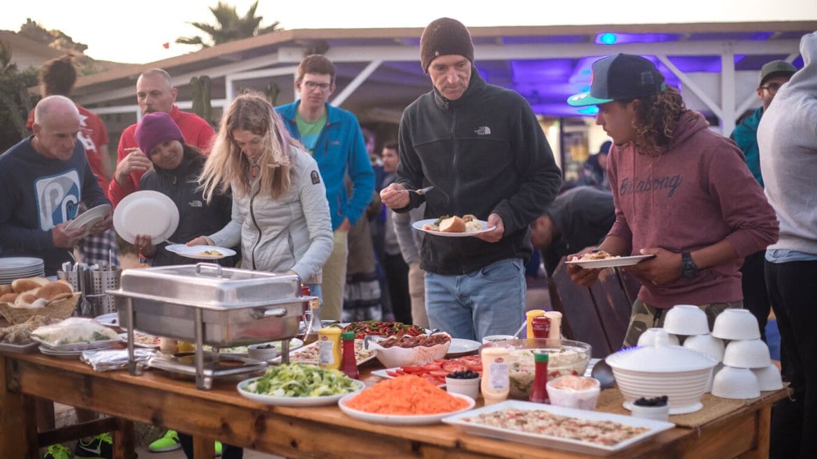 Dakhla: BBQ-Abend im Kite- und Wingsurf Camp Dakhla: BBQ-Abend im Kite- und Wingsurf Camp