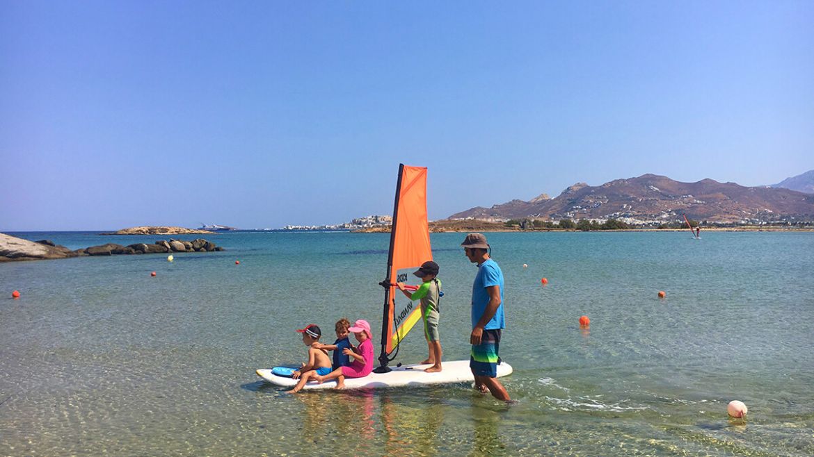 Naxos: Familien sind an der Wing- und Windsurf Station herzlich willkommen