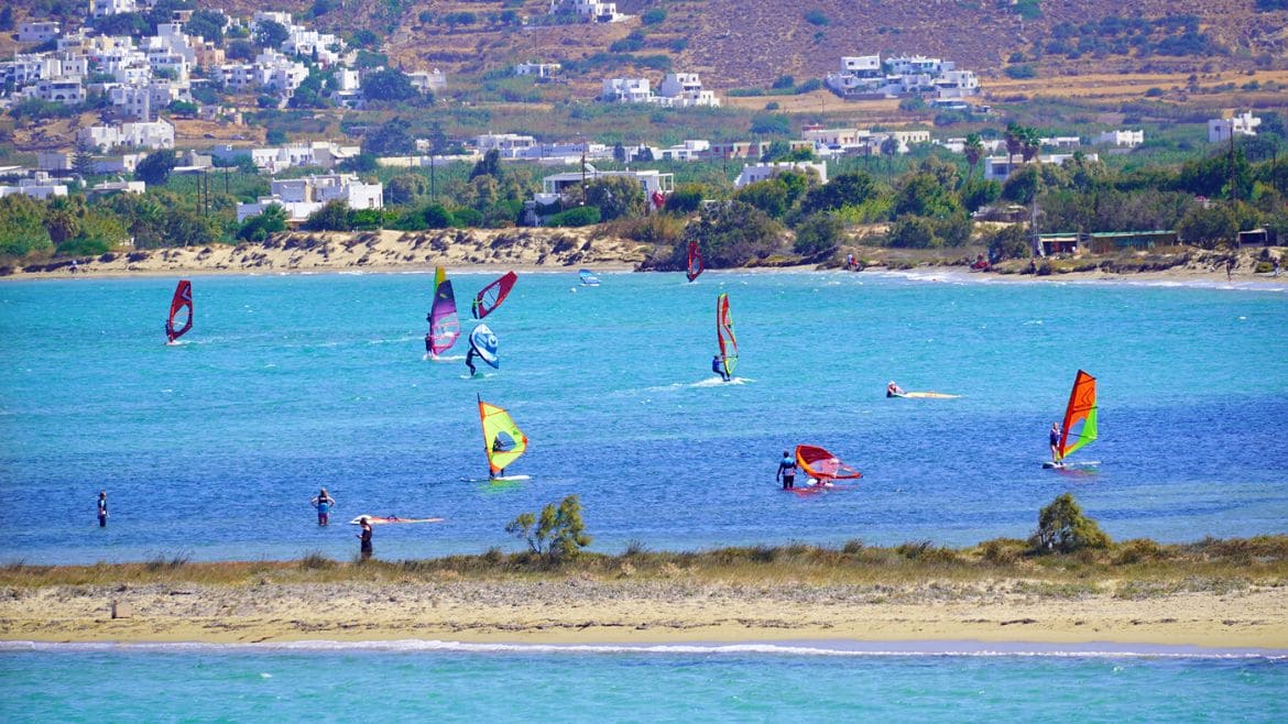 Naxos: Wing- und Windsurfen an der Station Naxos: Wing- und Windsurfen an der Station