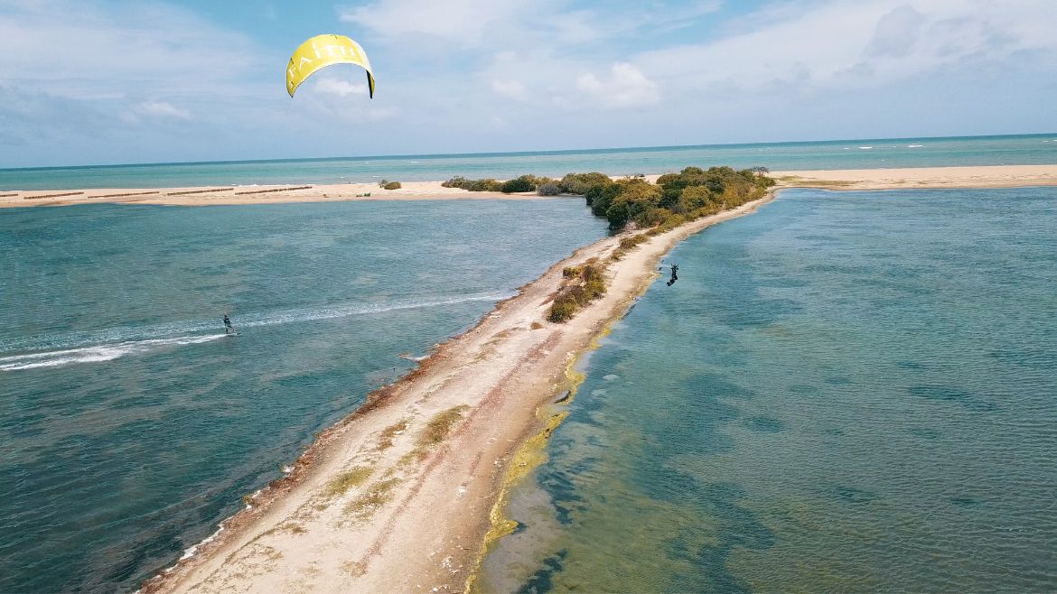 Kappalady: Kitesurfen und eine tolle Kulisse genießen