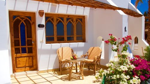 Soma Bay: Die Bungalows bieten einen tollen Außensitzbereich