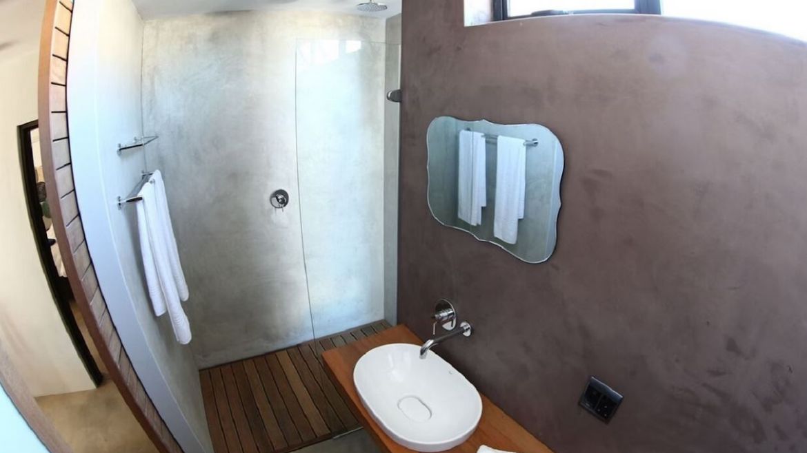 Langebaan: Badezimmer der Basic-Zimmer